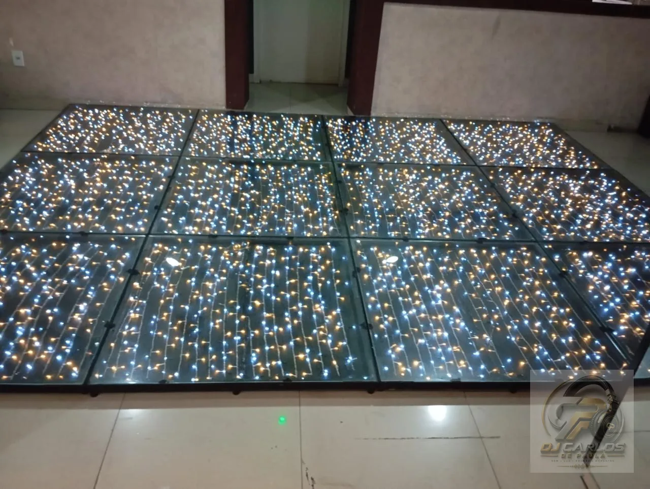 Pista de dança de LED: por que virou tendência em casamentos