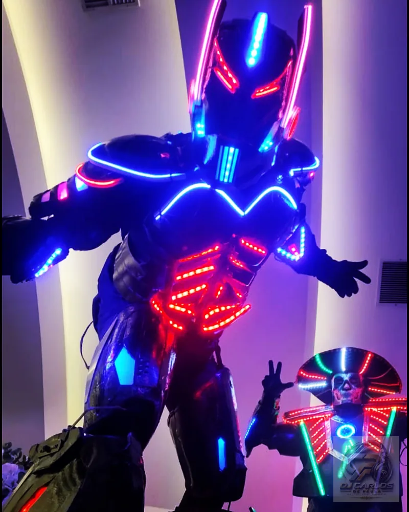 Robô de LED Megatron - Mandala Eventos